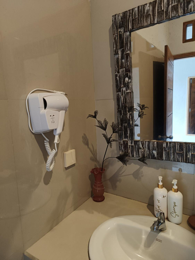 Bathroom 3, Made Oka Homestay and Warung, Buleleng