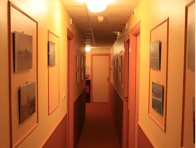 Others 3, Logis Hotel et Restaurant La Tour Brette, Manche