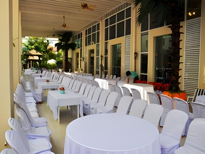Food & Drinks 4, N Siri Resort & Hotel, Lam Luk Ka