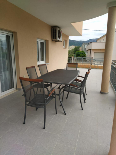 Others 5, Apartman Visic 1692, Kaštela
