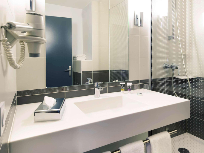 Bathroom 5