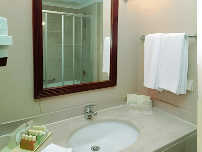 Bathroom 4, Papillon Ayscha Resort & Spa, Serik