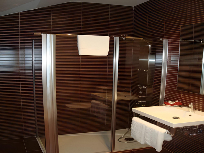 Bathroom 5, Alda Entrearcos, Burgos