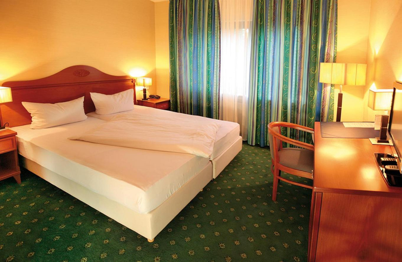 Bedroom 2, Landhotel Goldener Acker, Oberbergischer Kreis