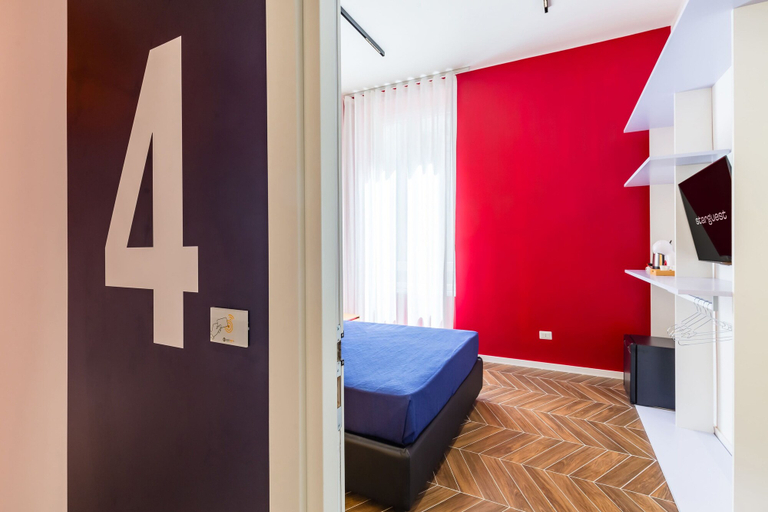 Bedroom 4, Starguest Duomo, Napoli
