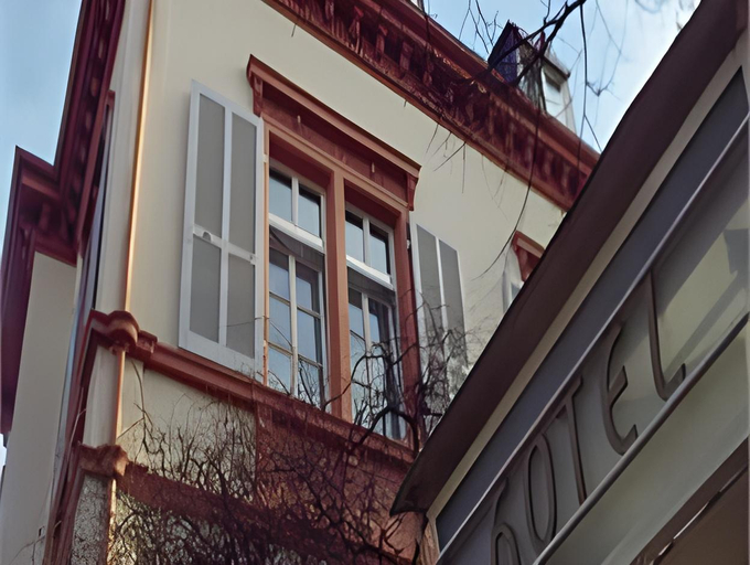 Others 4, Alleehaus, Freiburg im Breisgau
