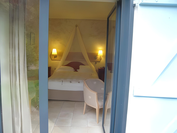 Bedroom 3, Le Petit Coq aux Champs, Eure