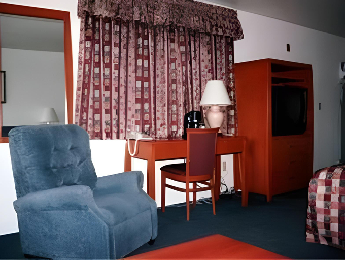 Others 4, Tulip Inn Mount Vernon, Skagit
