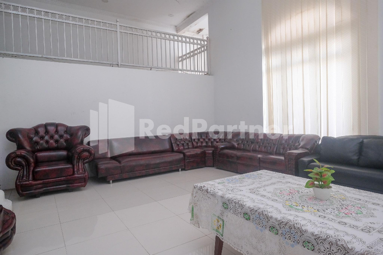 Public Area 2, Griya RW Family Guest House RedPartner, Karanganyar