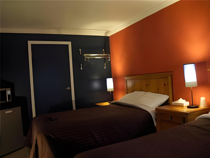 Bedroom 2, Boardwalk Hotel Charlee & Apartments Beach Hotel Oceanfront, Ocean