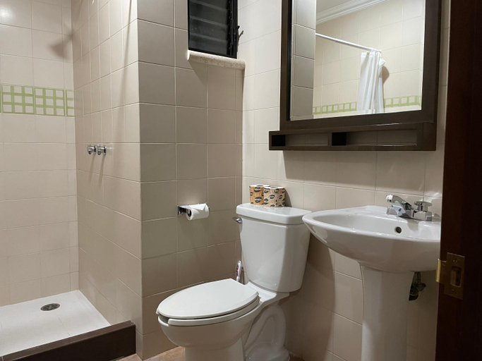Others 3, Hostal Nordes, Del Centro