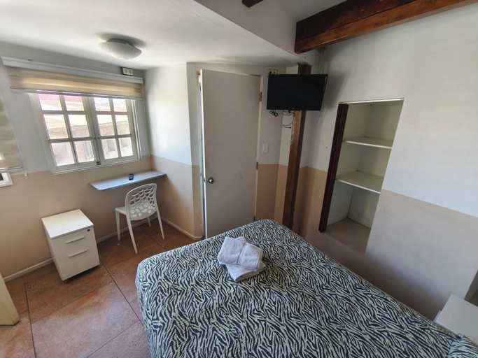 Bedroom 2, Hostal del Viajero Nampëlkafe, Valparaíso