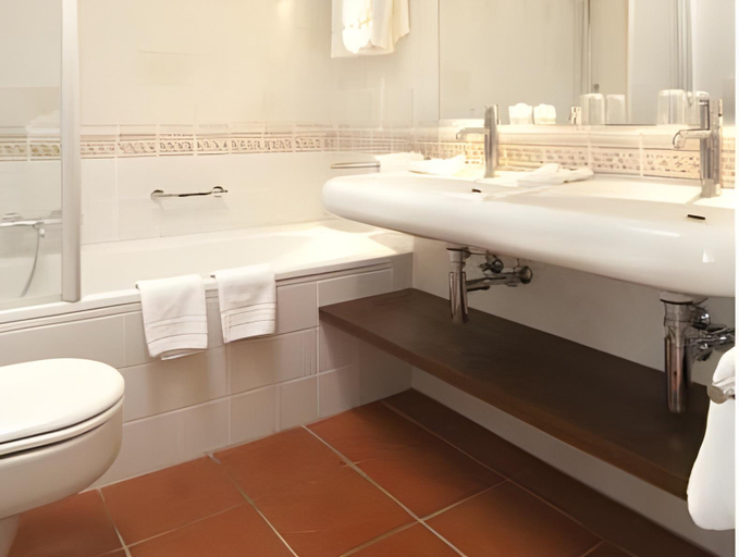 Bathroom 5, Hotel Haus am Meer, Aurich