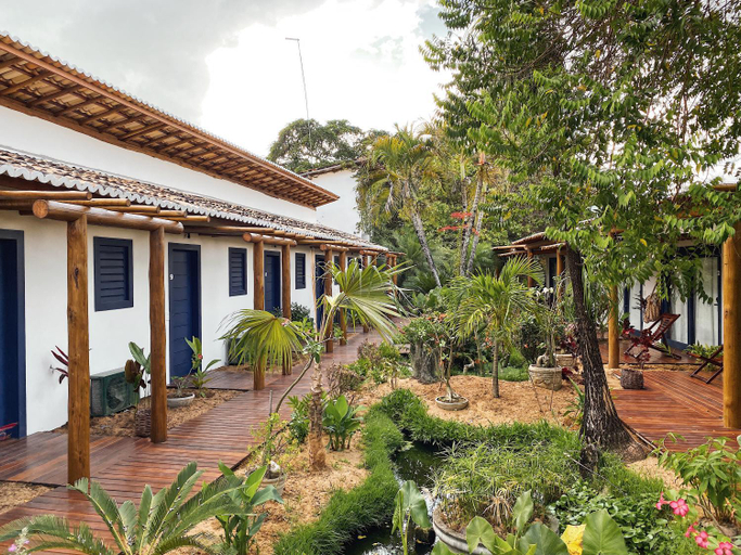 Exterior 1