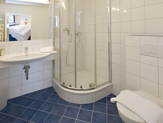 Bathroom 3, Hotel Berghof, Innsbruck Land