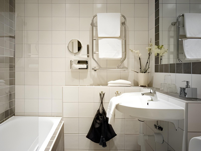 Bathroom 4, Scandic Gamla Stan, Stockholm