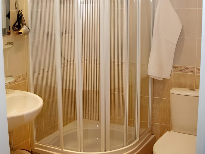 Bathroom 2, Hotel Felicia, Riga