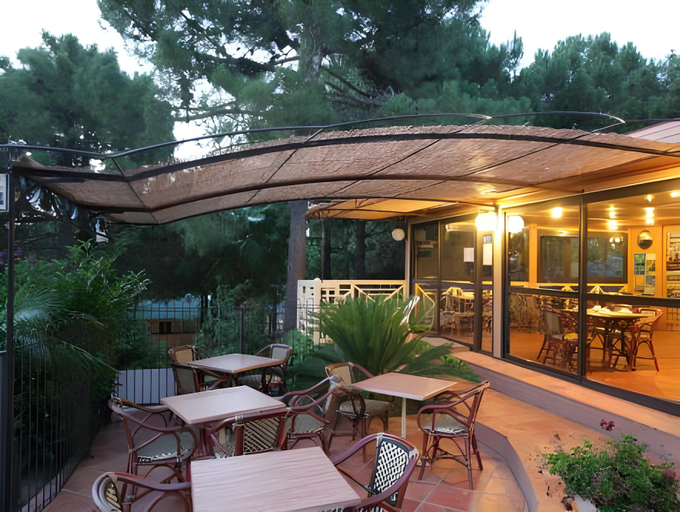 Others 5, Residence Les Pins, Haute-Corse