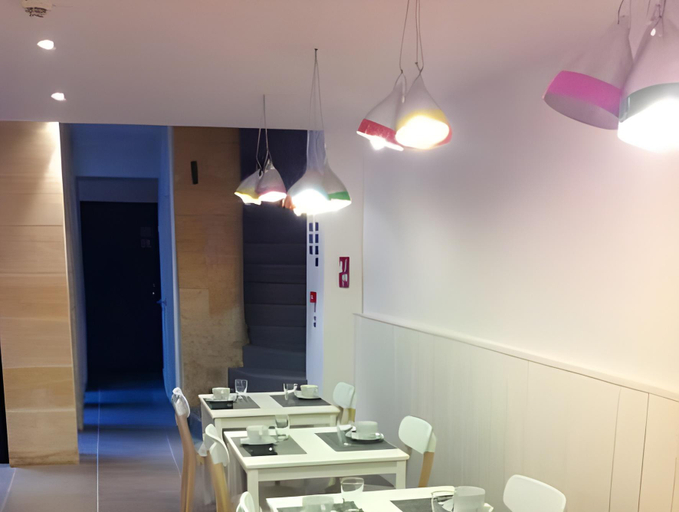 Food & Drinks 5, Hotel La Cour Carree Bordeaux Centre, Gironde