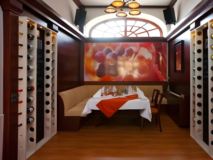 Bedroom 2, Hotel Aqua Eger, Eger