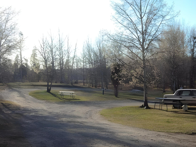 Others 5, 100 Mile Motel & RV Park, Cariboo