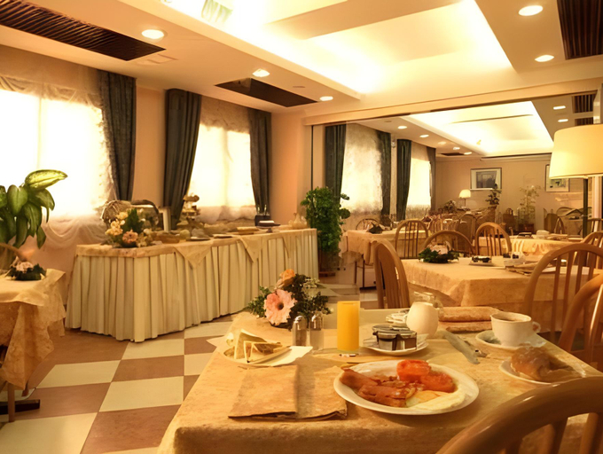 Food & Drinks 5, Hotel Palace 2000, Roma