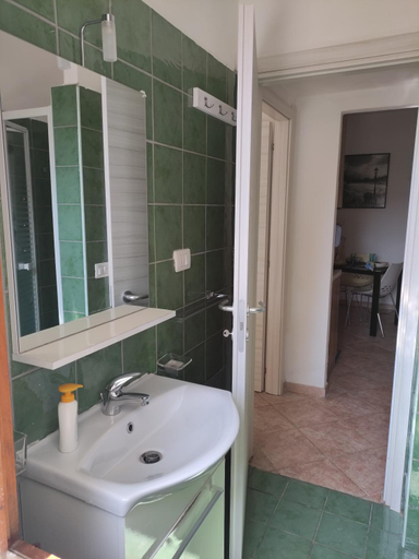 Bathroom 5, Hotel San Teodoro, Nuoro