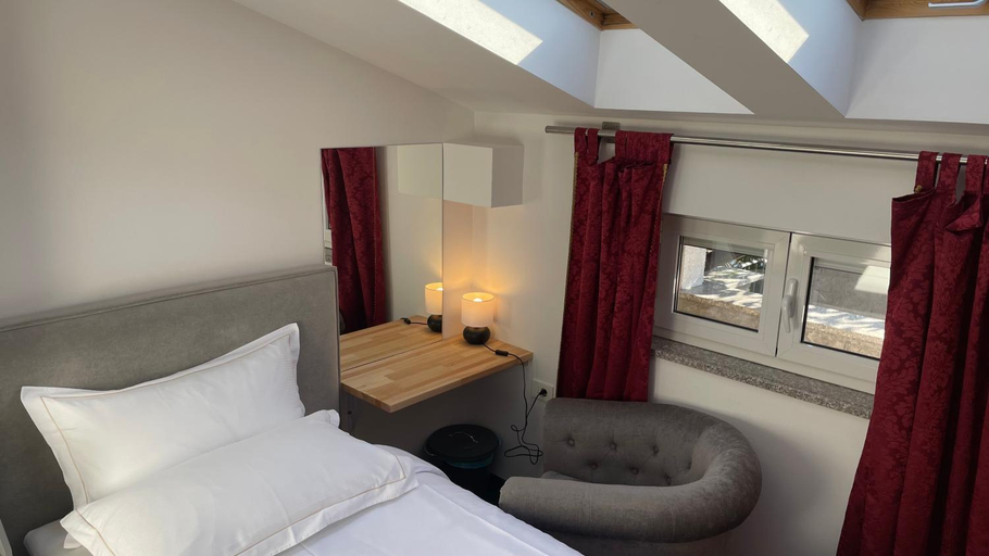 Bedroom 19