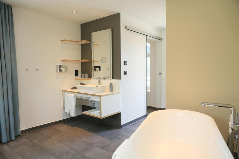 Bathroom 5
