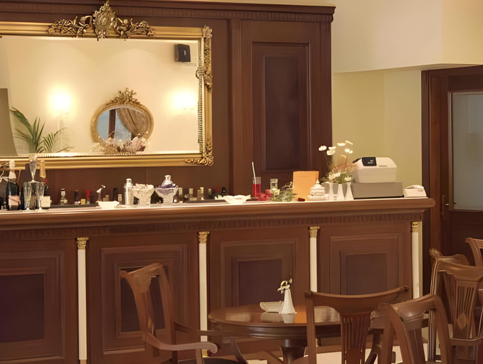 Food & Drinks 5, ad Imperial Palace Hotel Thessaloniki, Central Macedonia