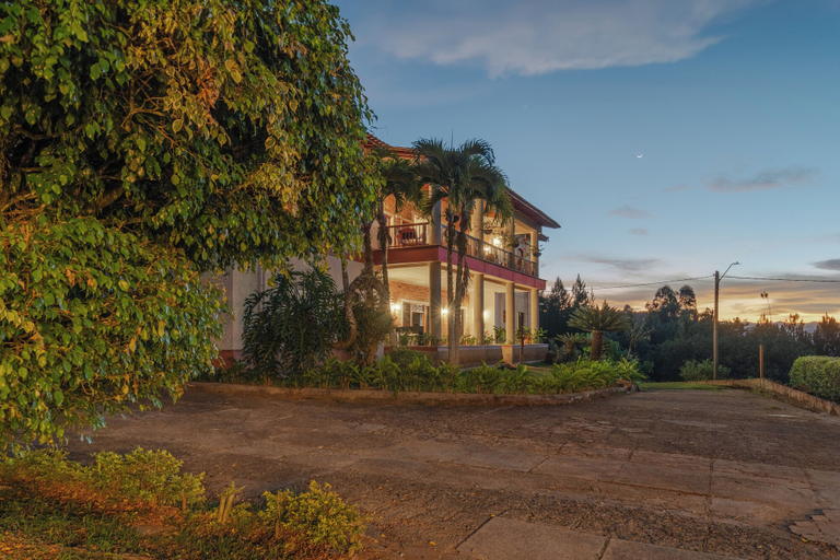 Exterior & Views 2, Granja del Cafe Esteban Jaramillo, Venecia