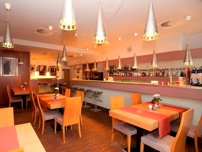 Food & Drinks 3, Hotel Biograf, Písek