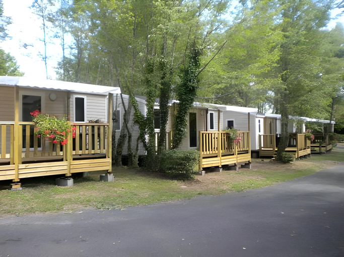 Others 5, Camping du Lac de Saint-Pardoux, Haute-Vienne