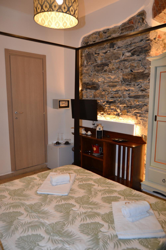 Bedroom 13