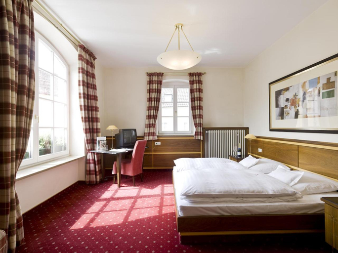 Bedroom 5