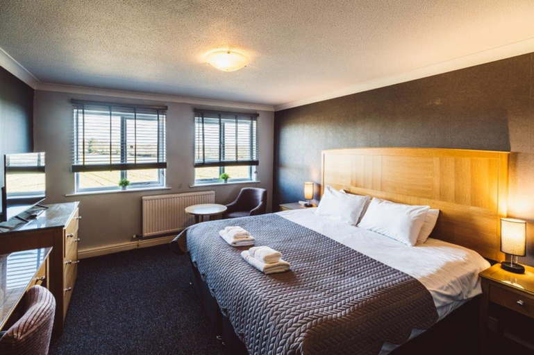 Bedroom 2, Dancenter Birmingham Airport Near Nec, Warwickshire