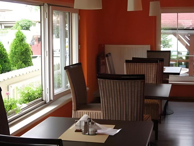 Others 3, Hotel Orlan, Bratislava II