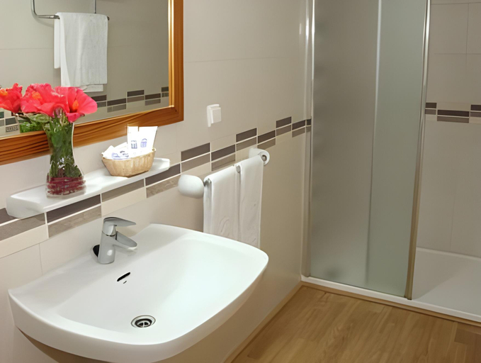 Bathroom 4, Invisa Hotel Es Pla - Adults Only, Baleares