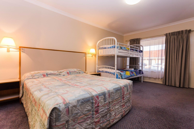 Bedroom 12