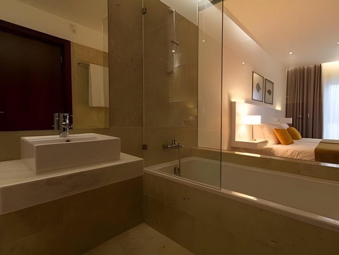 Bathroom 5, Vila D'Obidos, Óbidos