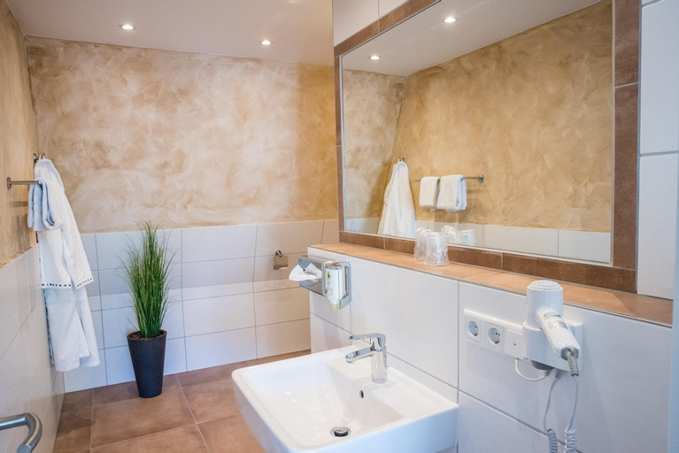 Bathroom 11