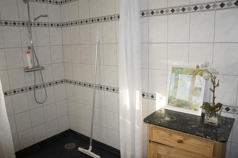 Bathroom 3, Tiendegaarden Møns Klint, Vordingborg