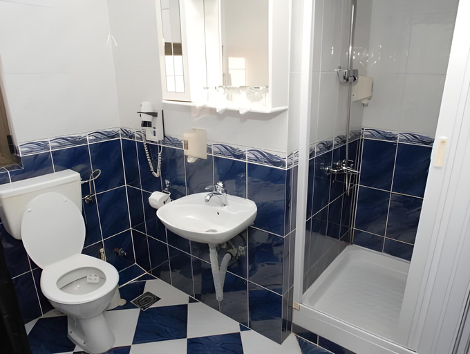Bathroom 4, Hotel Evropa