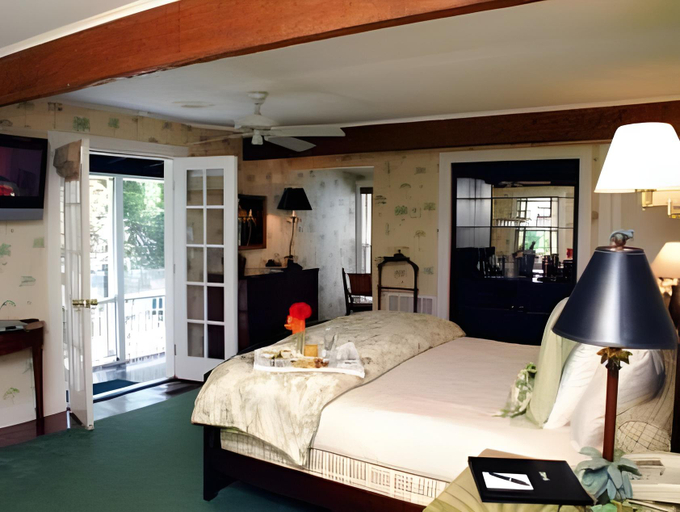 Bedroom 2, Rhett House, Beaufort