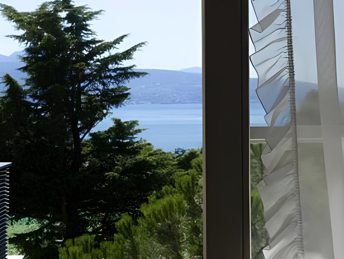 Others 4, Auberge du Raisin, Lavaux-Oron