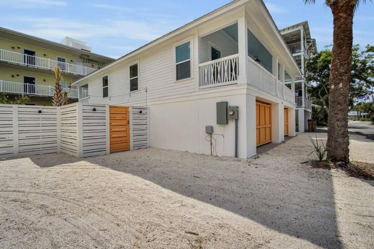 Sol House- Summer of Love Tybee Getaway w/Pool, Chatham