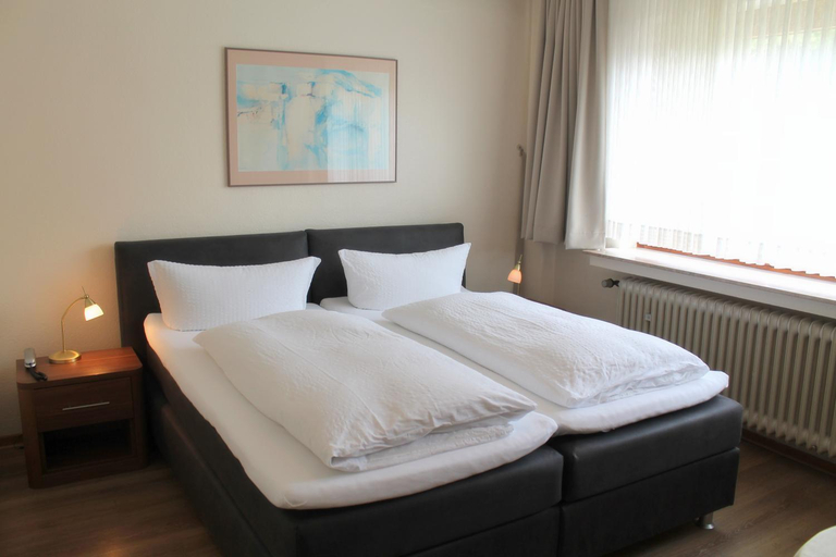 Bedroom 4, Hotel Haus Kastanienhof, Mülheim an der Ruhr