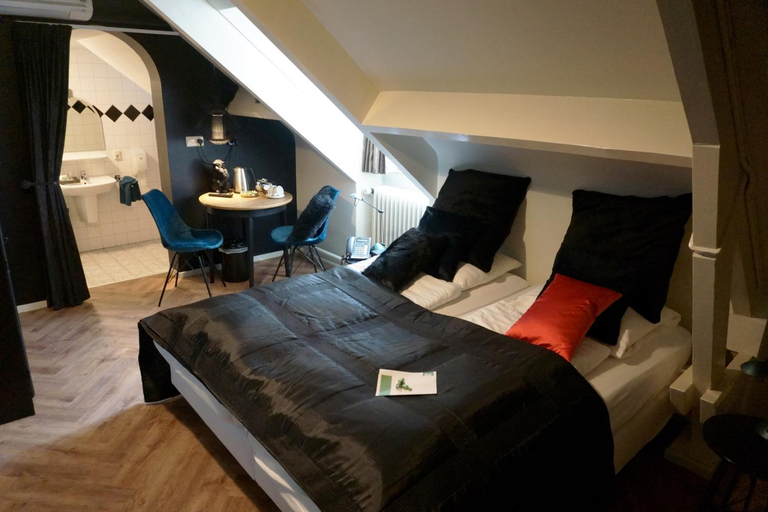 Bedroom 2, Herberg Restaurant 't Zwaantje, Mook en Middelaar