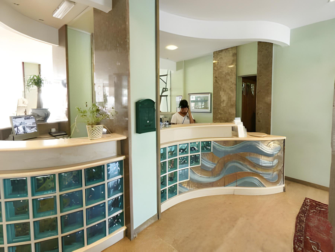 Bedroom 2, Hotel Tirreno, Savona