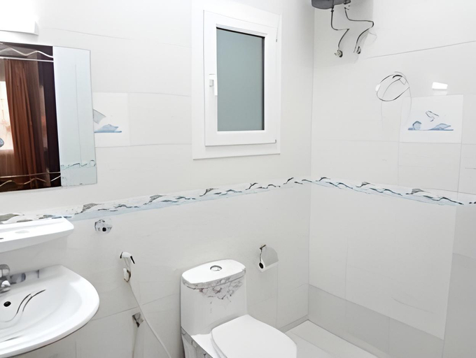 Bathroom 3, Gulf Crown Hotel Apartments, Seeb